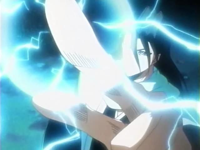 Otaku Gallery  / Anime e Manga / Bleach / Screen Shots / Episodi / 095 - Byakuya prende il campo - Ballo del vento dei fiori di ciliegio / 084.jpg